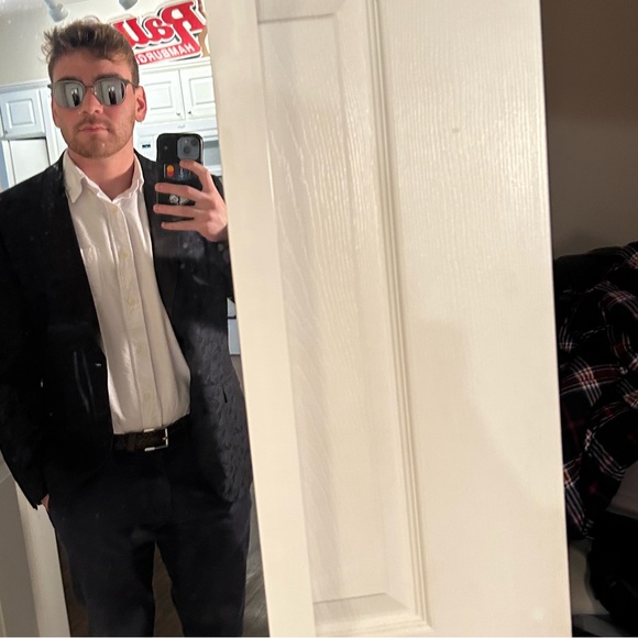 Meet your Posher, Joey - Picture 1 of 1